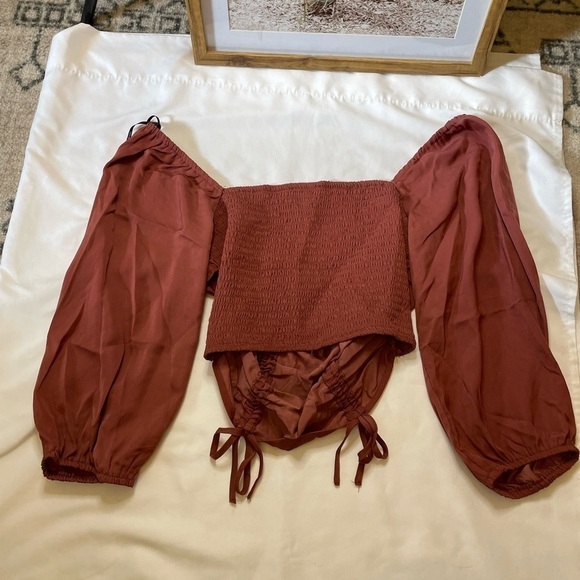 Forever21 size medium rust color blouse - Picture 3 of 6